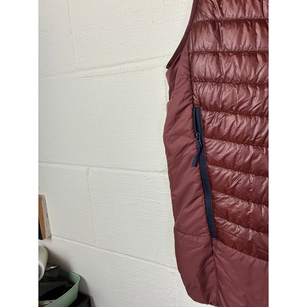 NEW Mountain Hardwear Mens Ghost Shadow Vest L Dark Zinc Camping Packable - Picture 4 of 14